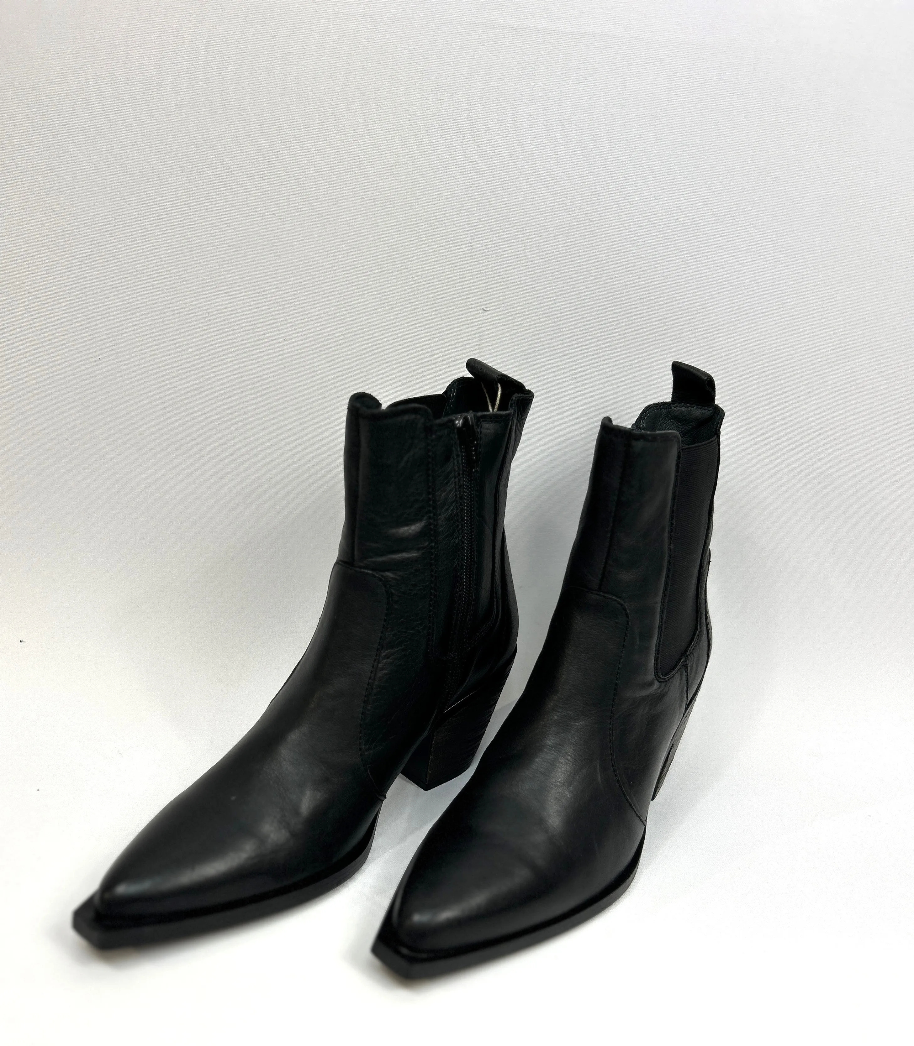 APPLE OF EDEN Classic Black Cowboy Boots