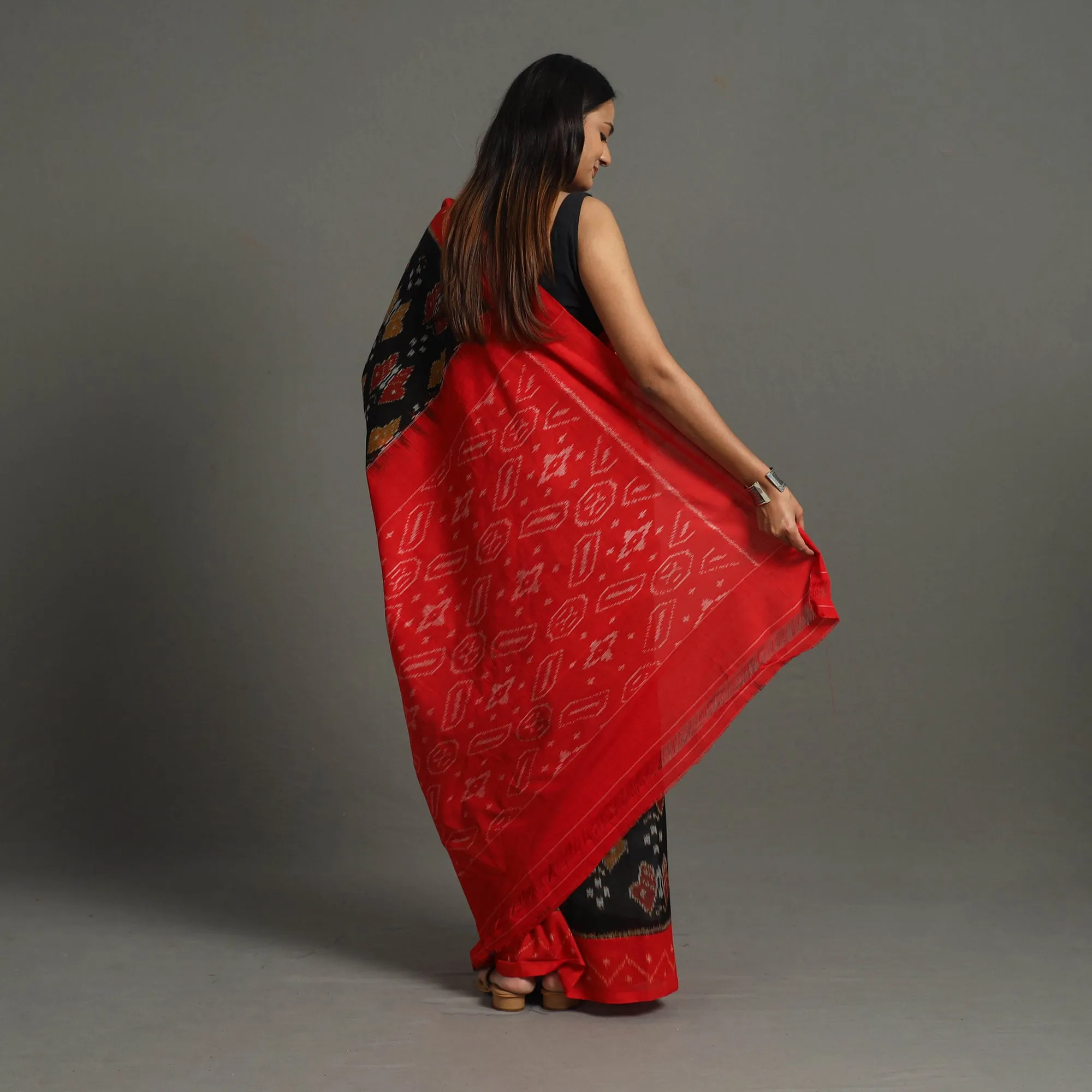 Black - Mercerised Cotton Handloom Pochampally Ikat Saree 53