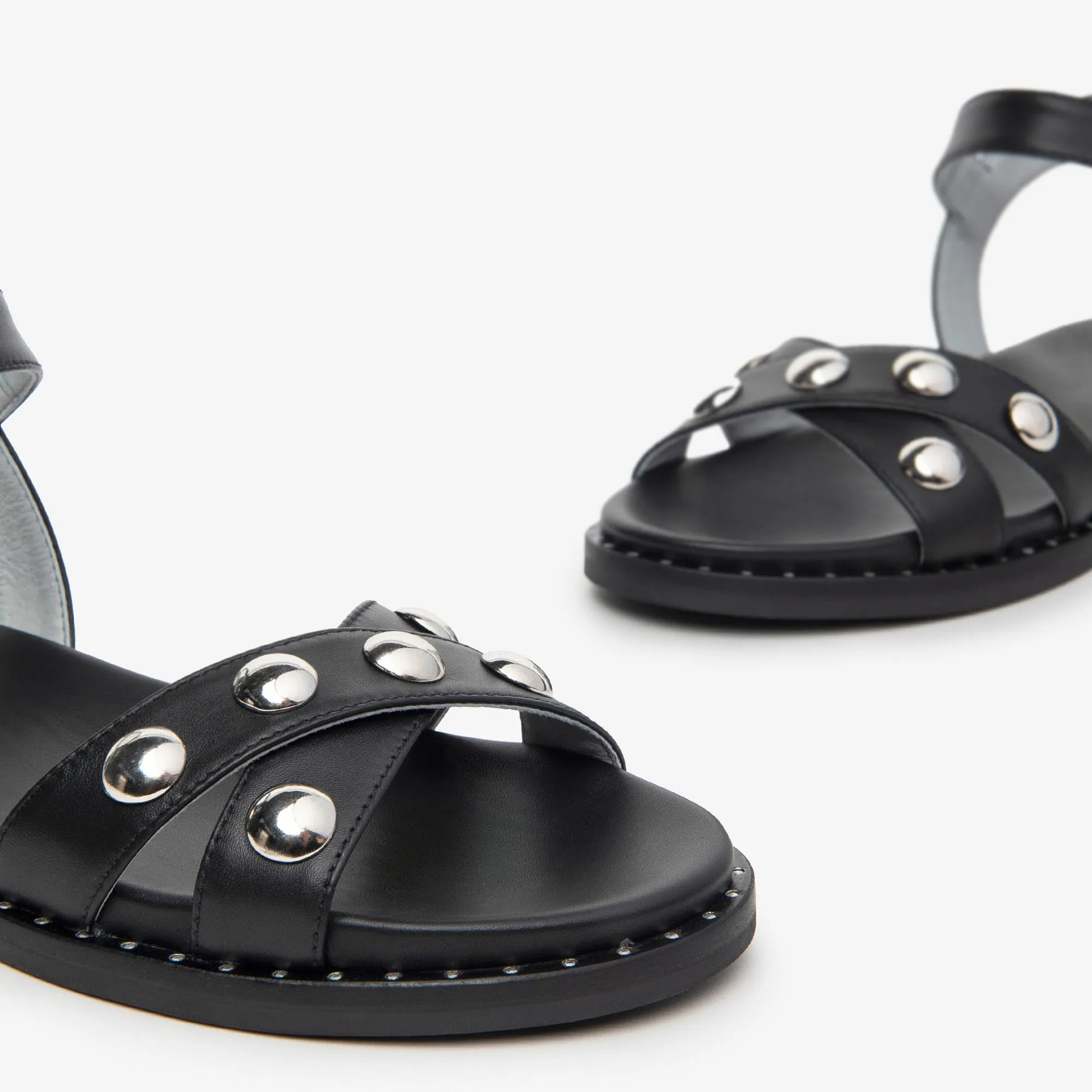 NeroGiardini Gladiator Sandal in Black