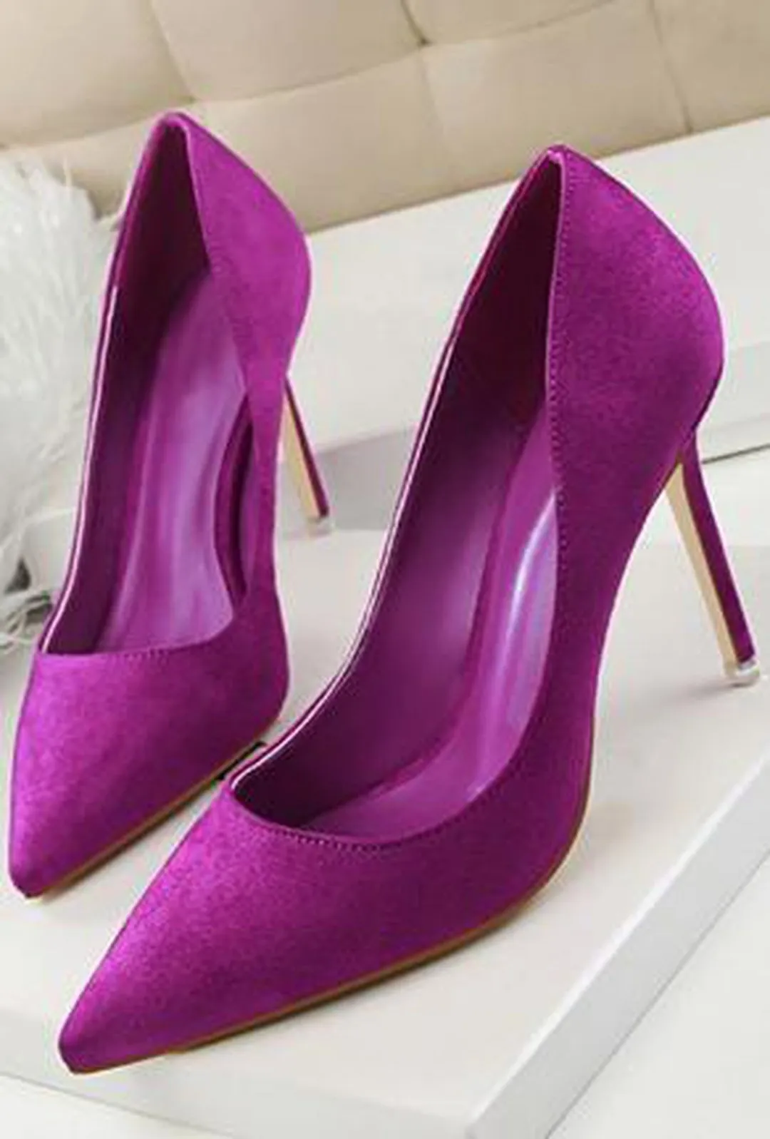 OLIVIA - SUEDE PUMPS HEELS