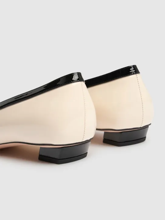 Roger Vivier   25mm Belle Vivier patent leather pumps 