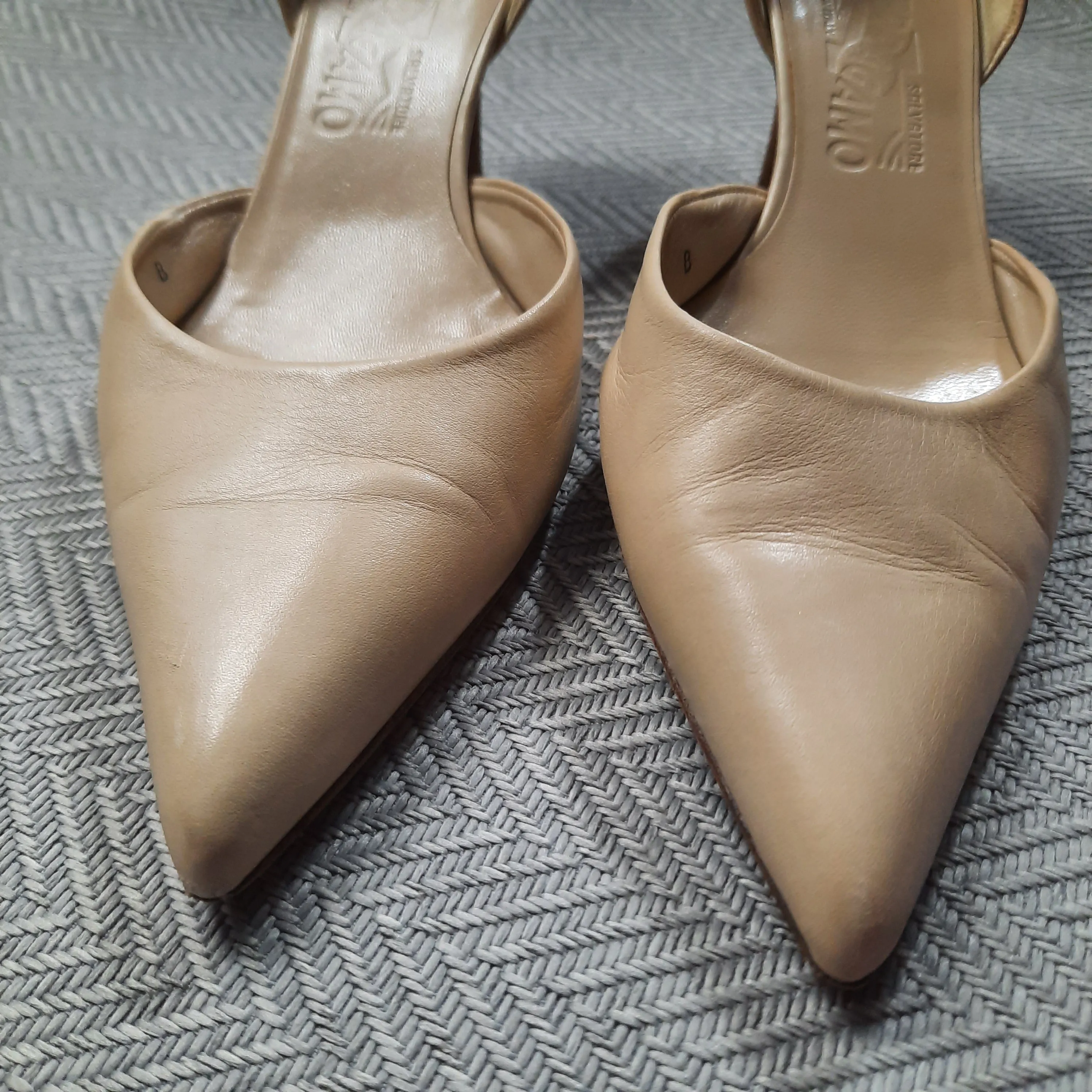 Salvatore Ferragamo Pointy Toe Pumps Size 9B