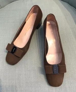 SALVATORE FERRAGAMO Vara Bow Block Heel Suede Pumps
