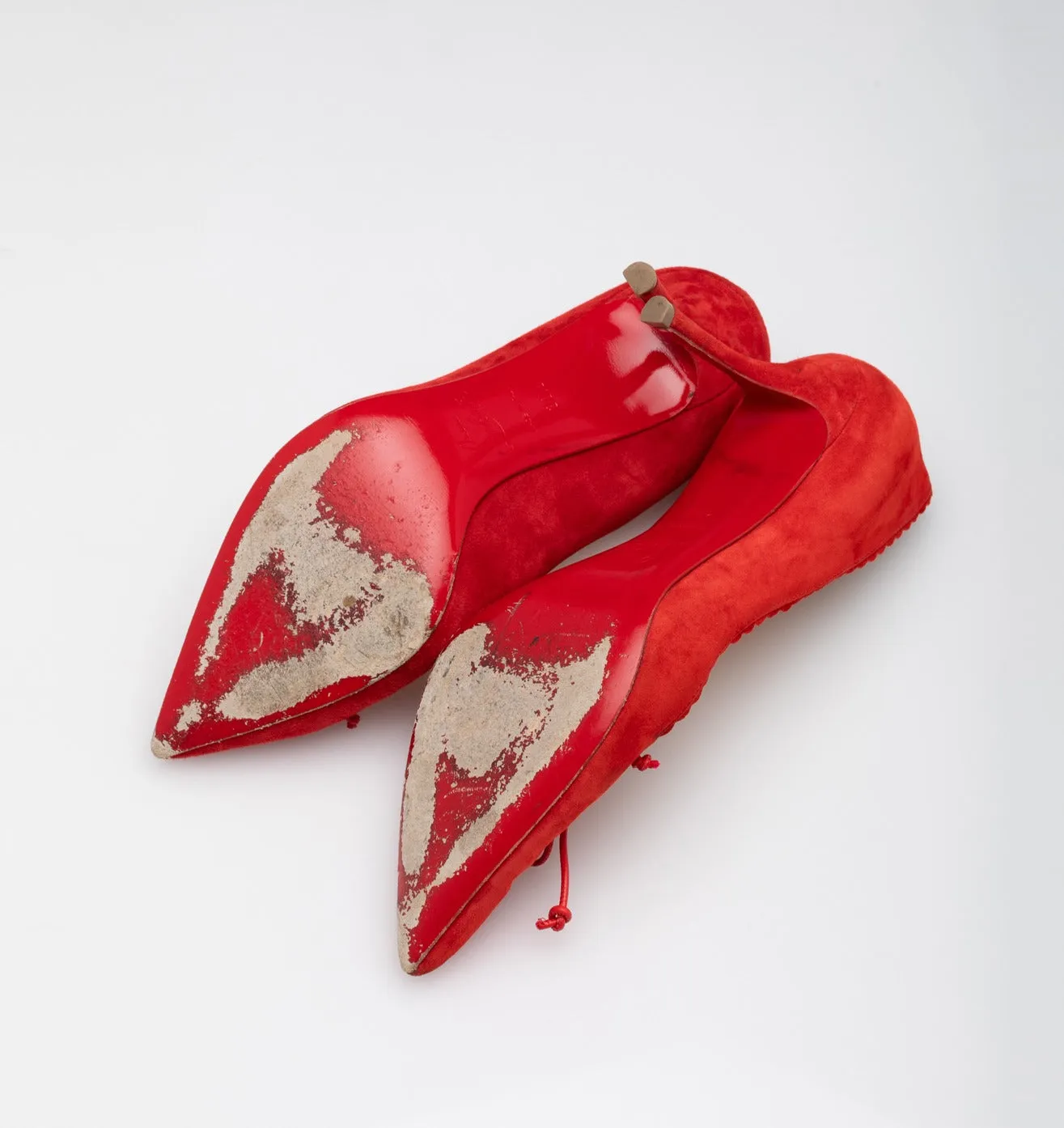 Scallop Pump Suede Sz 8.5/38.5