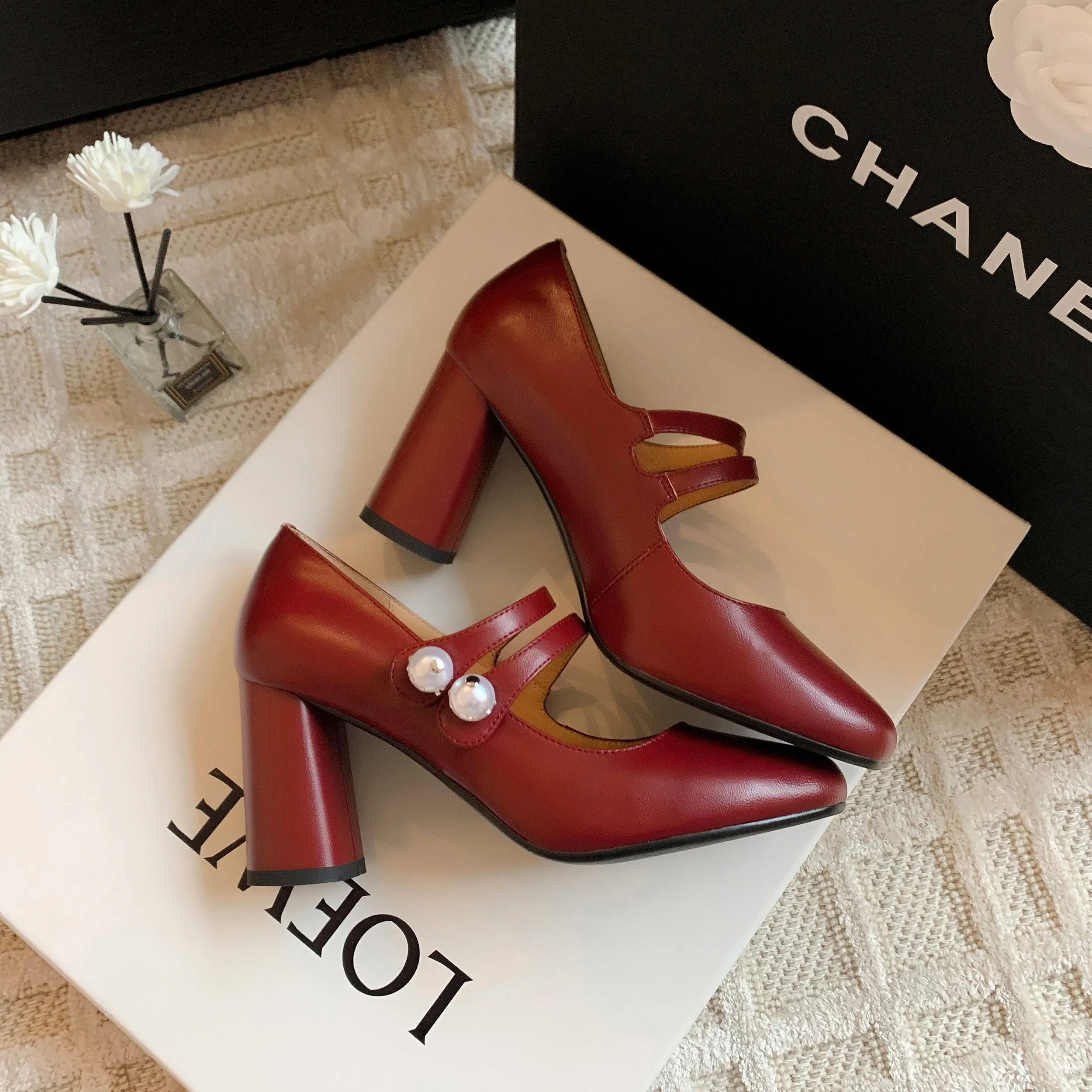Woman High Heels Round Toe Leather Pearl Buckle Dress Shoes
